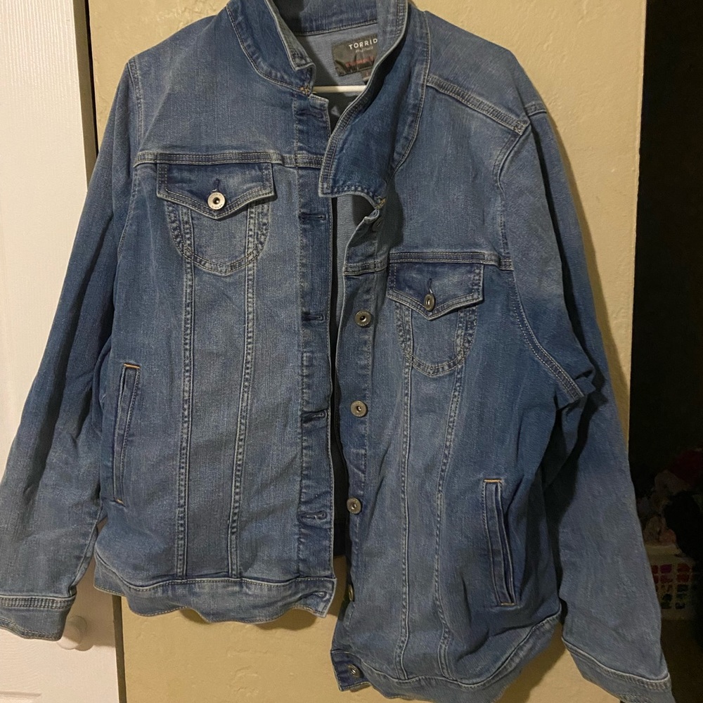 Torrid Size 4 (26) Denim Jacket